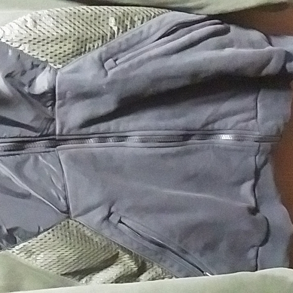 Men's Adidas hooded jacket - Picture 4 of 11